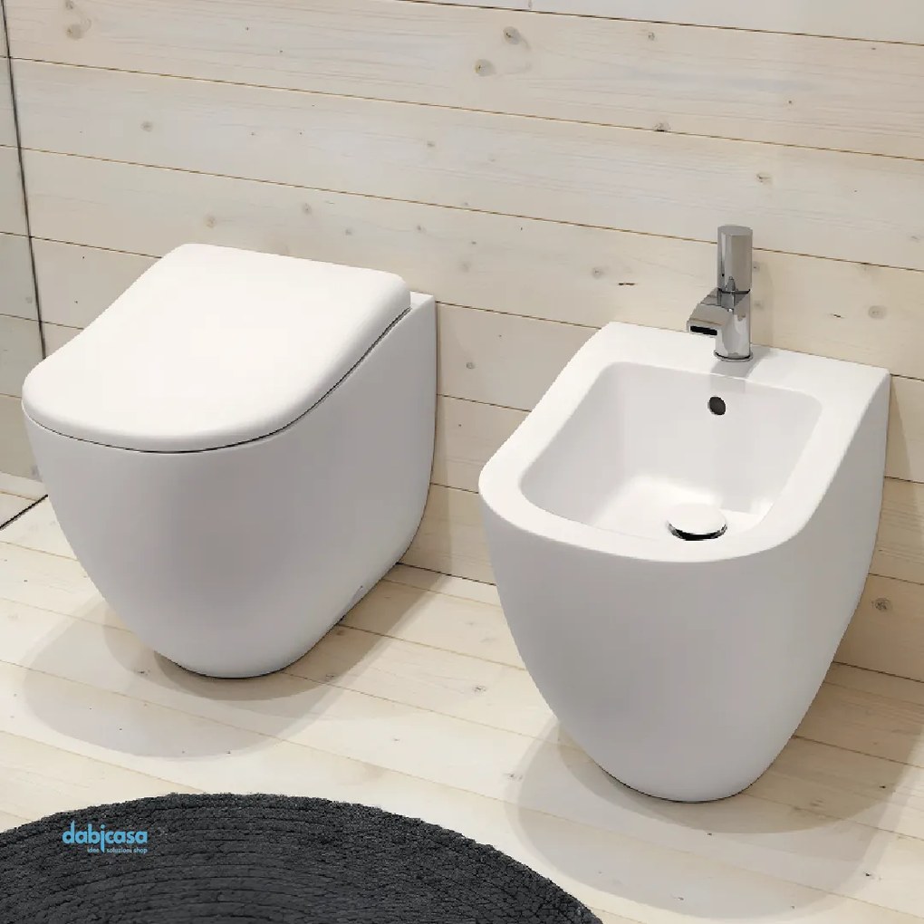 Ceramica Cielo "Fluid" Coppia Di Sanitari Da Terra Filo Muro Con Brida Bianco Lucido