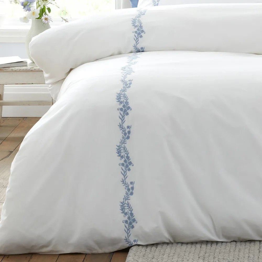 Set copripiumino e federa bianco in percalle di cotone per letto matrimoniale 3 pezzi 200x200 cm Camille Embroidered Floral – Bianca