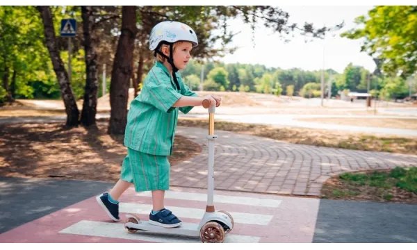 Lionelo - Monopattino per bambini JESSY 3xAA rosa