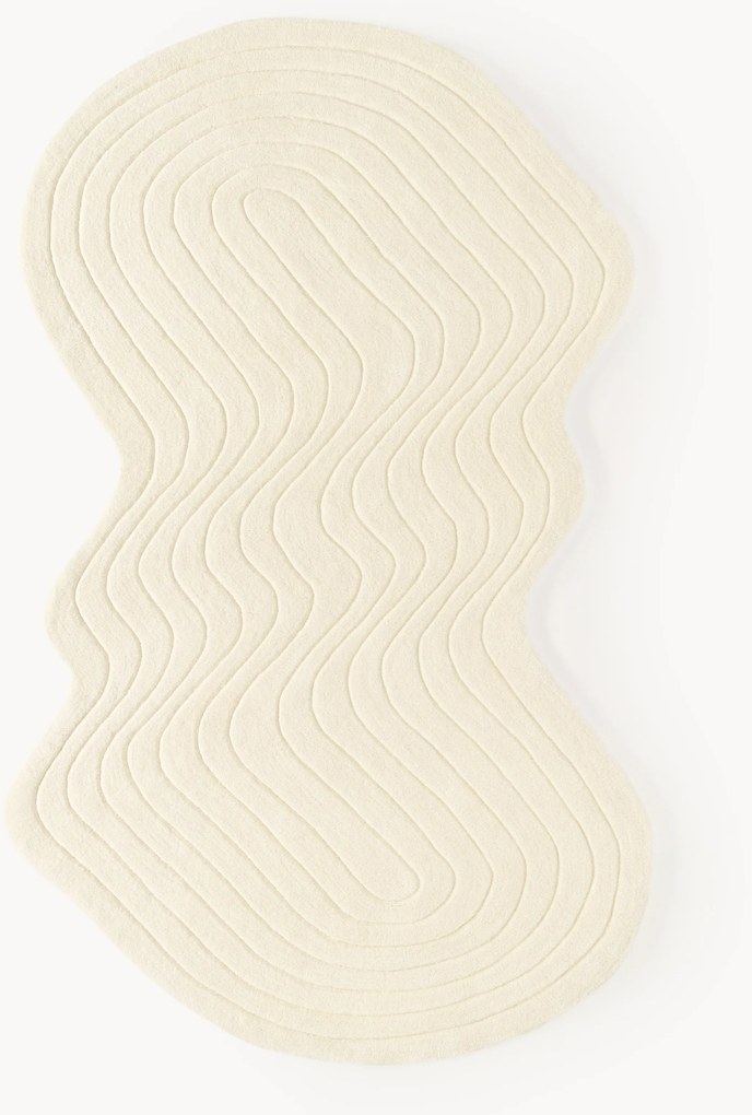 Tappeto in lana fatto a mano dalla forma organica Aliza