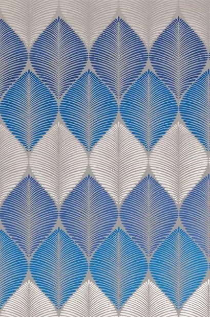 Osborne & Little Carta da parati Leaf Fall - Metallic Navy/ Sapphire/ Pewter