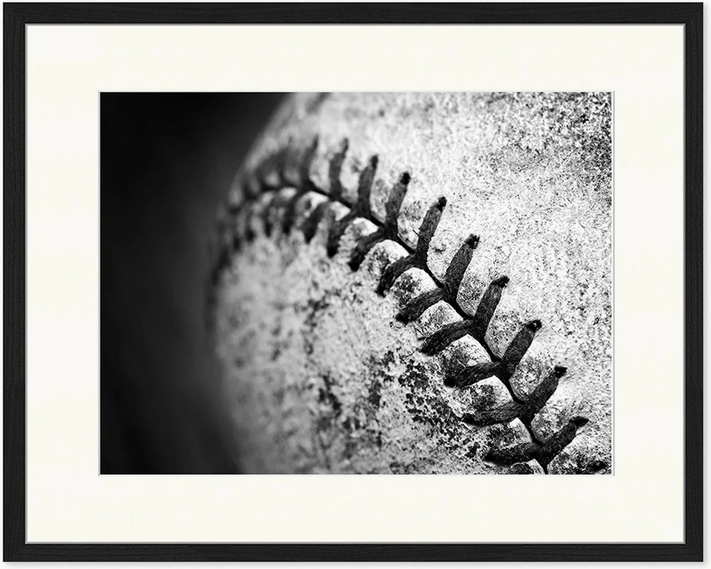 Foto incorniciata Old Worn Baseball, varie misure