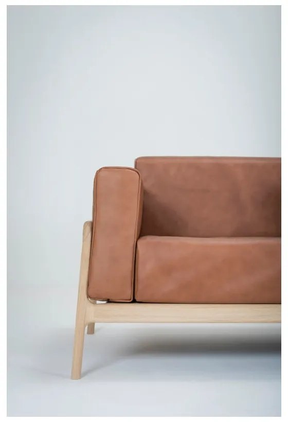 Divano in pelle di bufalo marrone cognac con struttura in rovere massiccio, 210 cm Fawn - Gazzda