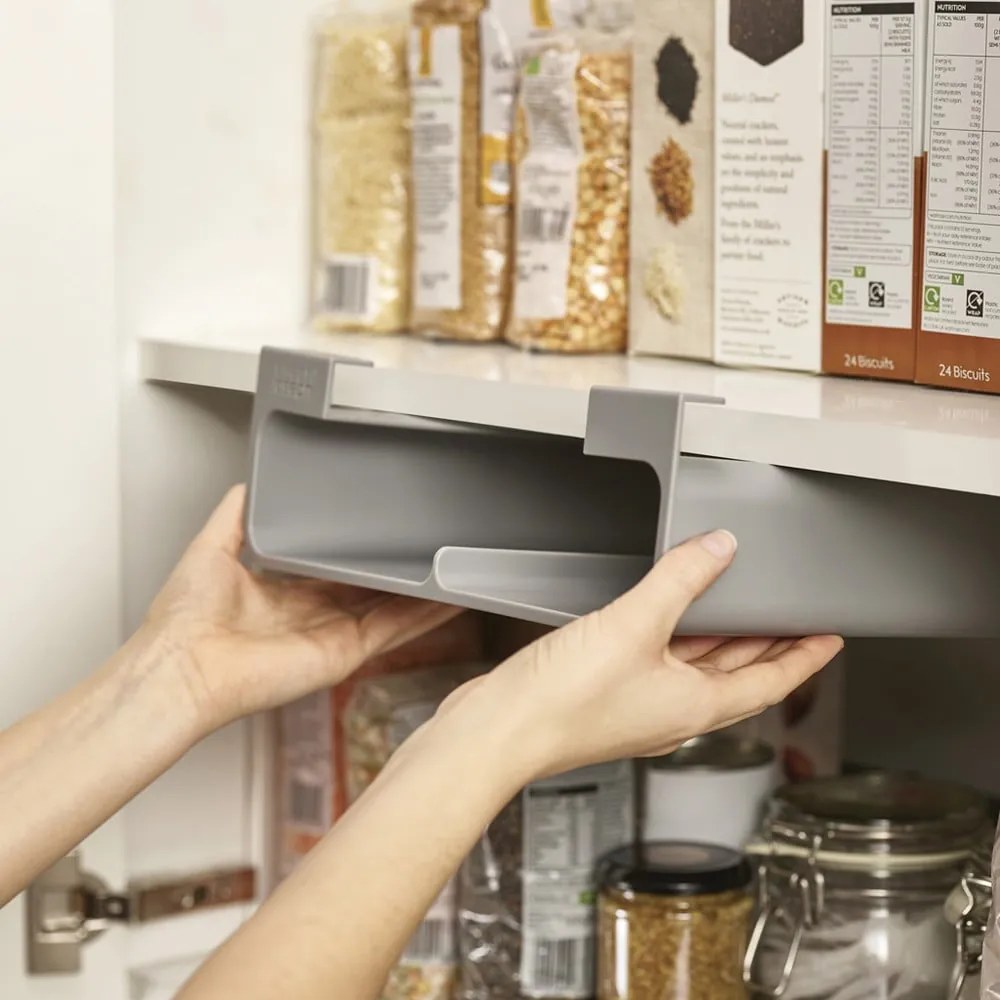 Organizer a sospensione in plastica grigia per alluminio e carta da cucina CupboardStore - Joseph Joseph