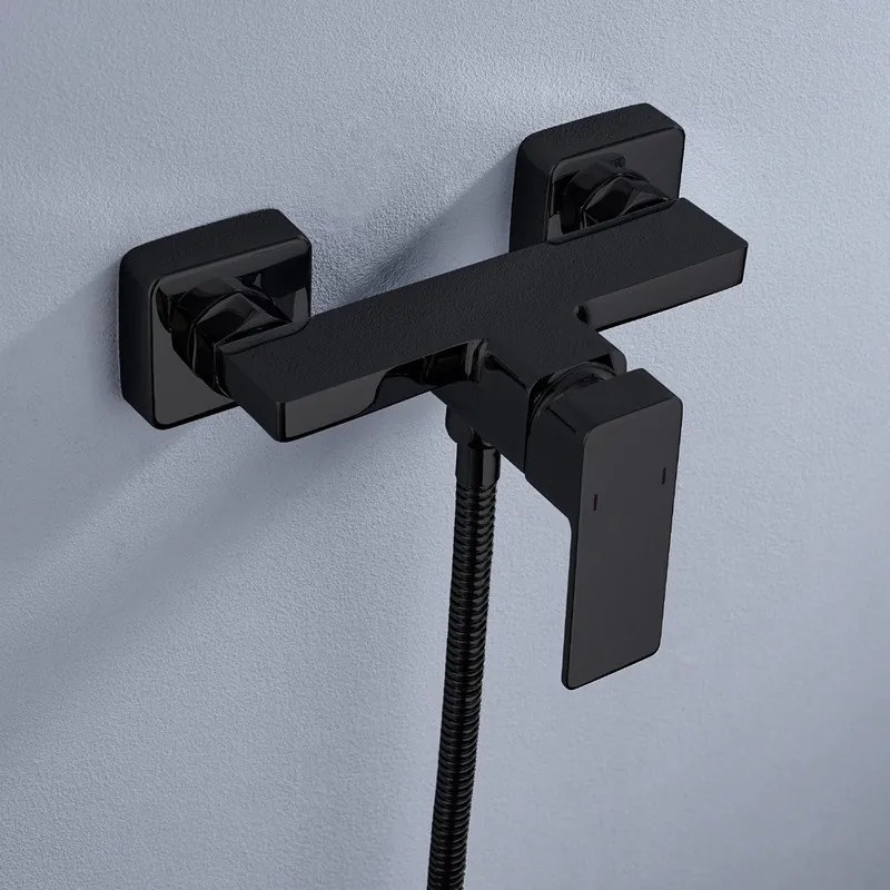 Kamalu - Miscelatore vasca in ottone nero con doccetta e flessibile PVC | KAM-DIANA NERO