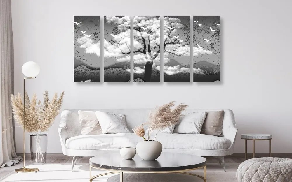 Quadri 5 pezzi – Albero inondato di nuvole in bianco e nero