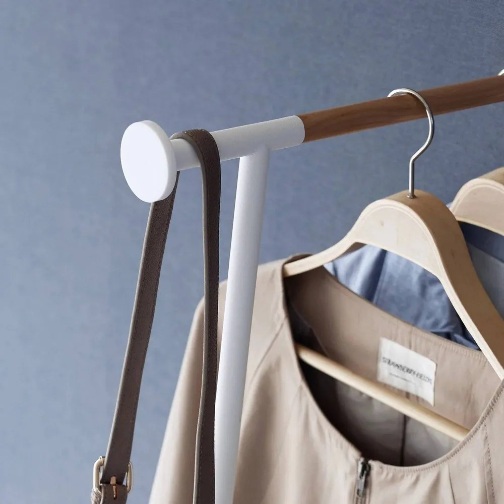 Attaccapanni da parete bianco in metallo 38,5 cm Tower – YAMAZAKI