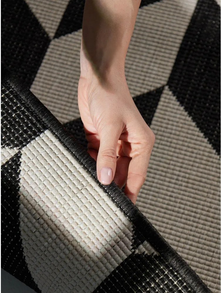 Tappeto da interno/esterno nero/color crema 120x170 cm Haringey Terrick – Ted Baker