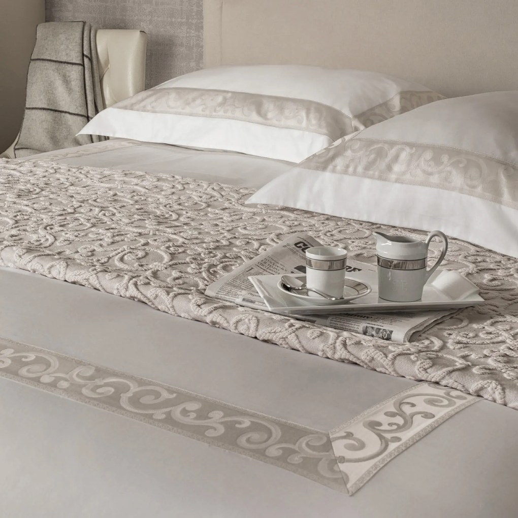 Completo Copripiumino in Raso Jacquard San-Marco
