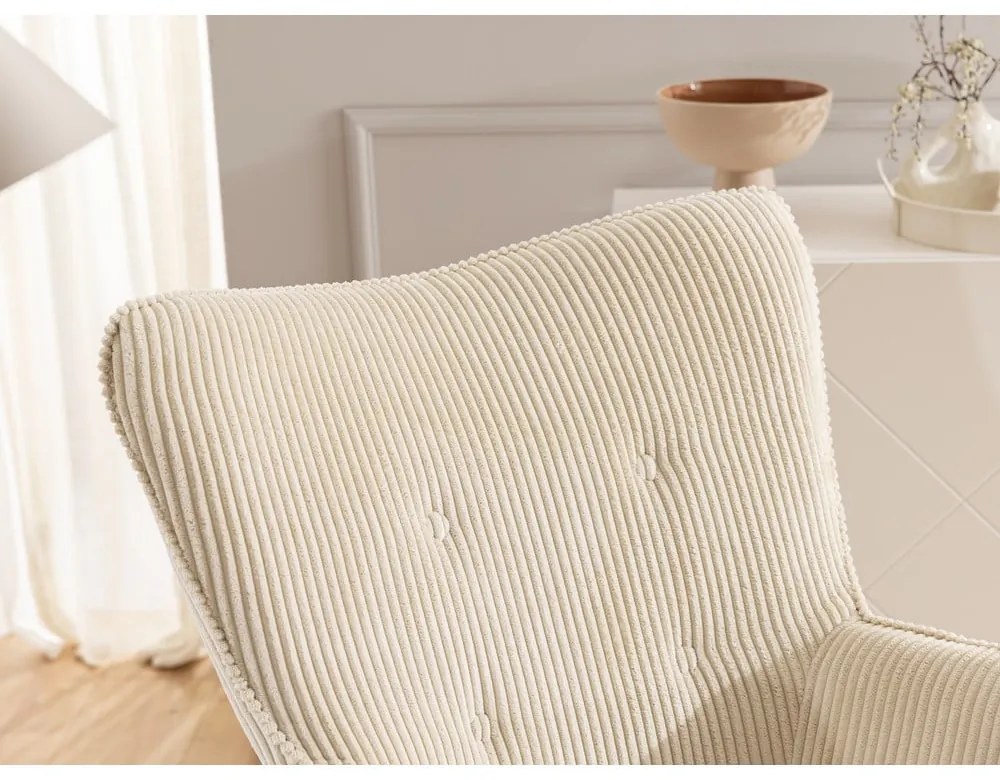 Poltrona beige con rivestimento in velluto a coste Niko – Ropez