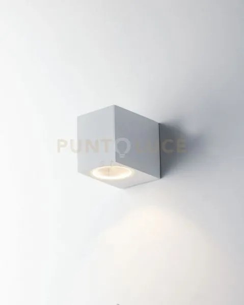 Applique qubo bianca 1 luce attacco gu10 ip54 6,7x9,3x8cm