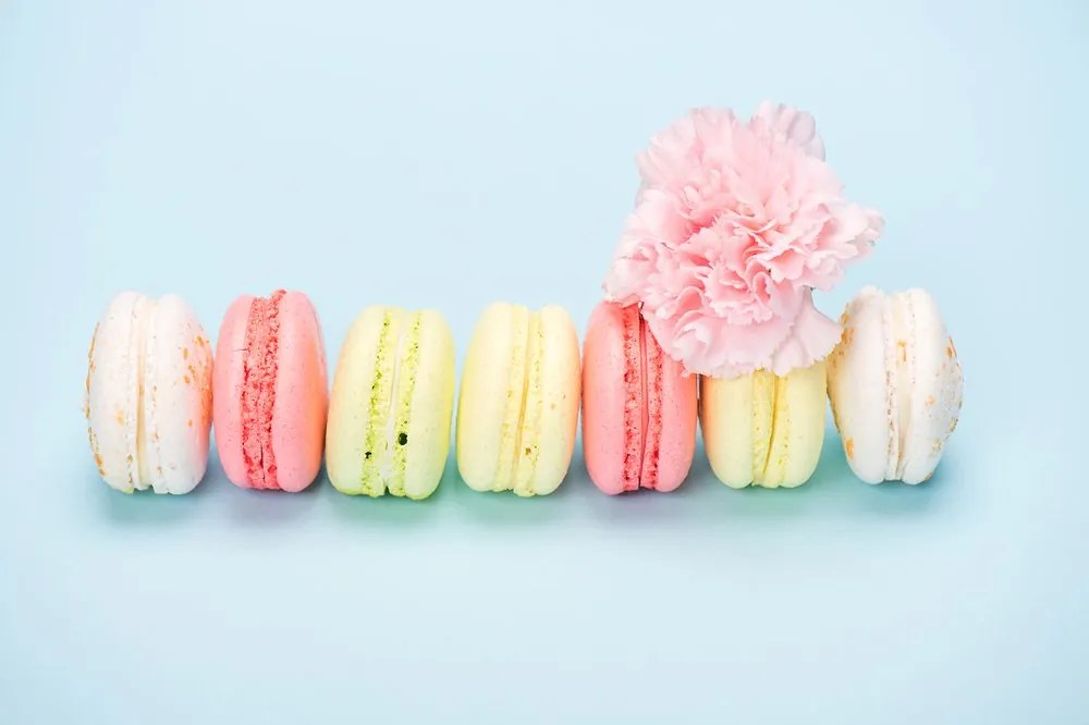 Carta da parati autoadesiva – Macarons deliziosi