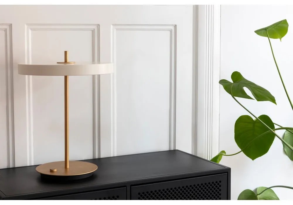 Lampada da tavolo dimmerabile a LED bianchi con paralume in metallo (altezza 41,5 cm) Asteria Table - UMAGE