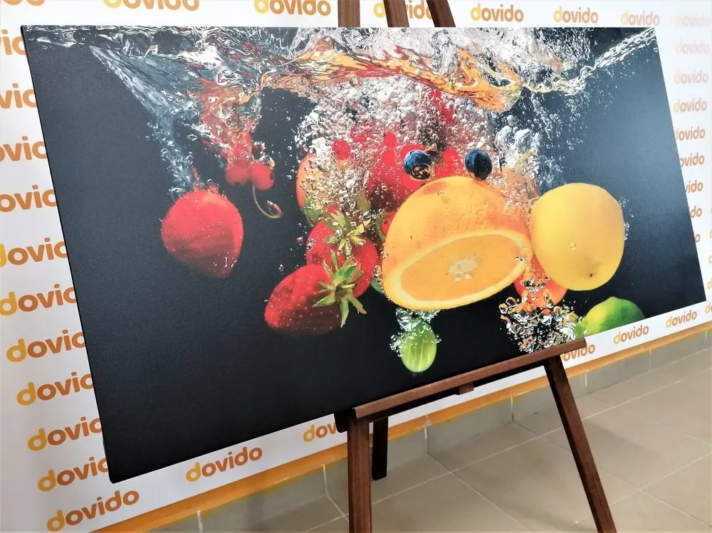 Stampa su tela – Caduta di frutta nell'acqua