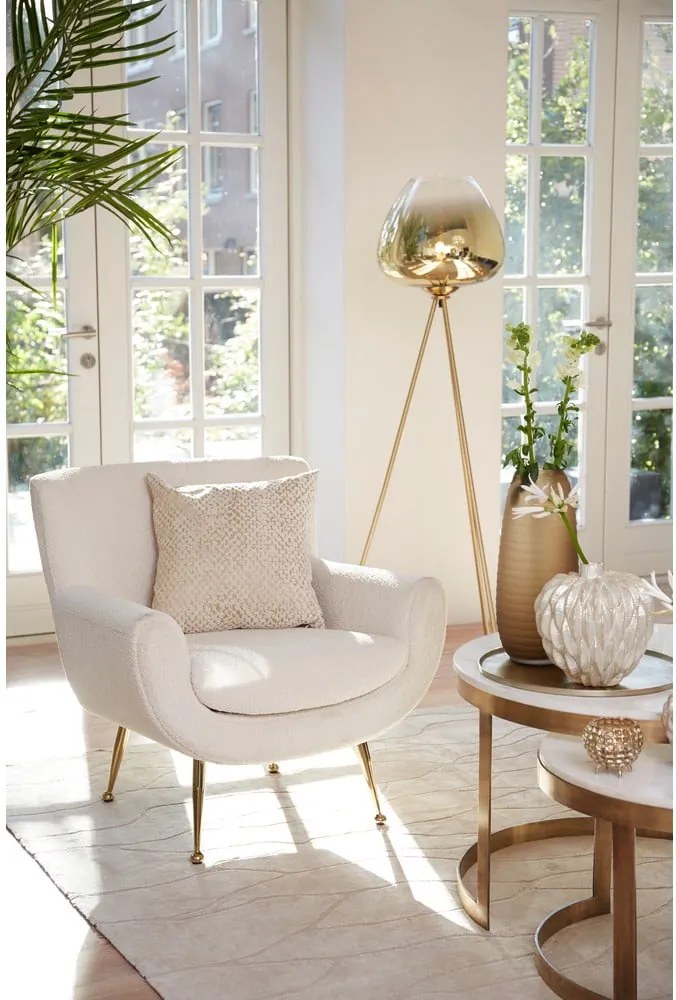 Poltrona crema in bouclé Vinstra - Light &amp; Living