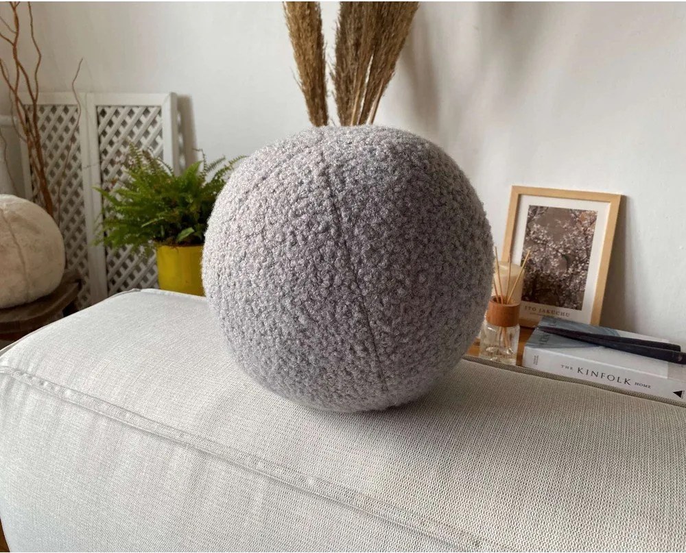 Cuscino decorativo in bouclé ø 25 cm Top – Mioli Decor