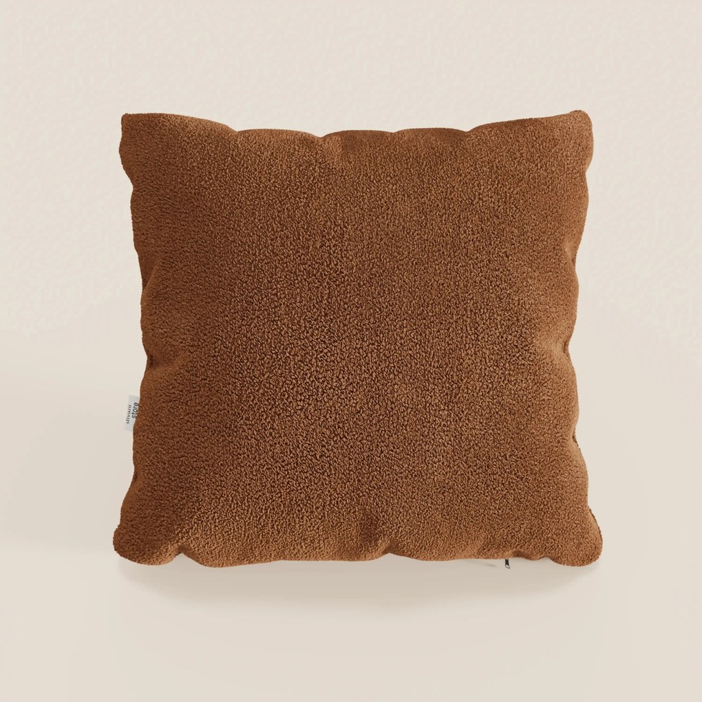 Favola cuscino disponibile in diversi colori realizzato in morbido bouclé impermeabile e smacchiabile T21.