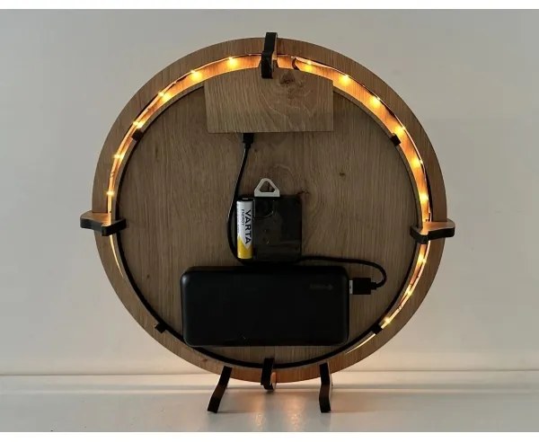 Li-Go 23688/DUB2 - Orologio LED con sensore di movimento, alimentazione 1xAA, diametro 32 cm, finitura in rovere