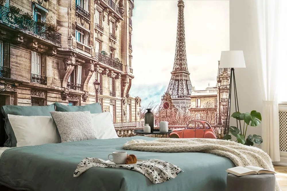 Carta da parati autoadesiva – Vista della Torre Eiffel dalla strada di Parigi