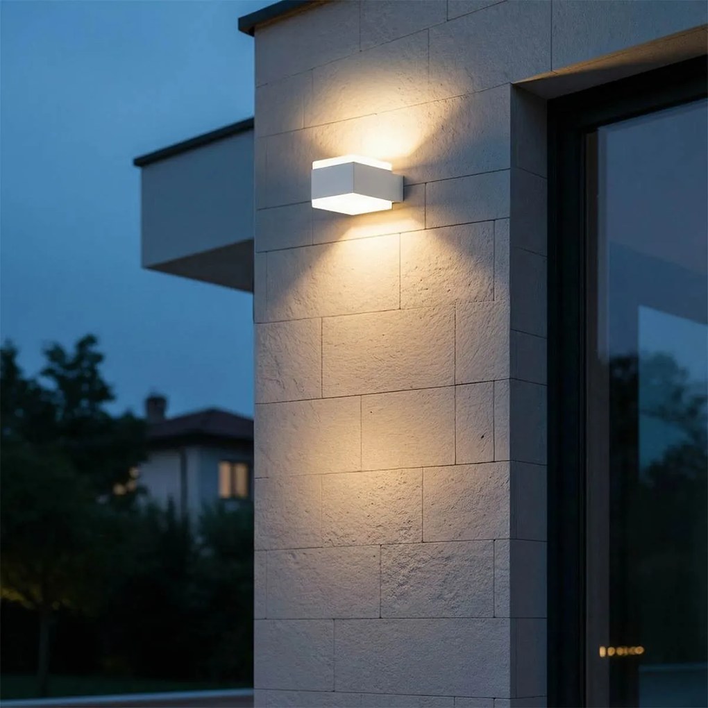 Applique LED 12W Cubica per esterni a Luce Diffusa IP54 Bianca Colore Bianco Naturale 4.000K