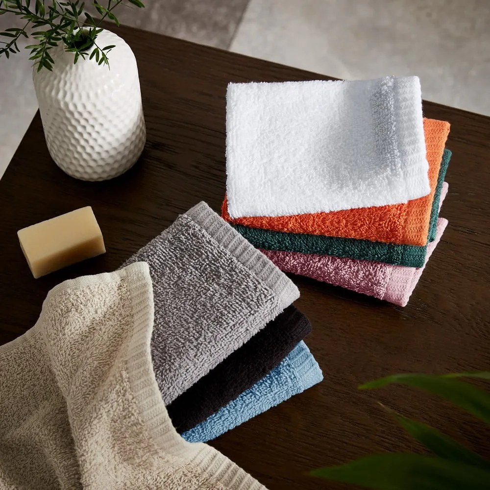 Set di asciugamani con asciugatura rapida beige in cotone 4 pz 30x30 cm Quick Dry – Catherine Lansfield