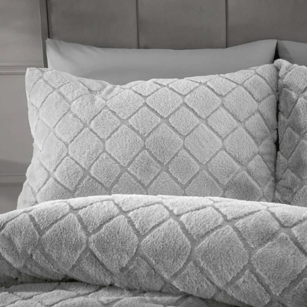 Set copripiumino e federa grigio in micropile per letto matrimoniale e per letto esteso 230x220 cm Cosy Diamond – Catherine Lansfield