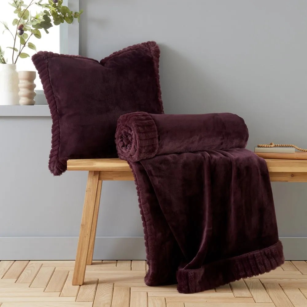 Coperta viola scuro in micropile 150x200 cm Velvet and Faux Fur – Catherine Lansfield