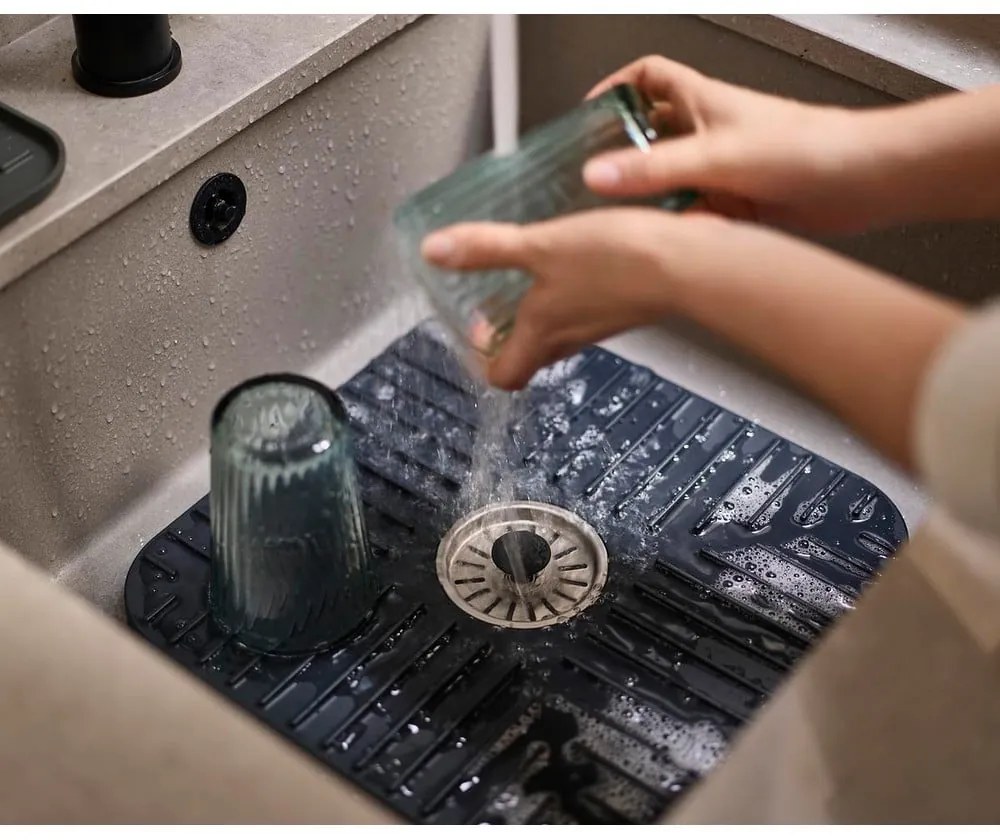 Tappetino antiscivolo per il lavello 30x30 cm SinkShield – Joseph Joseph