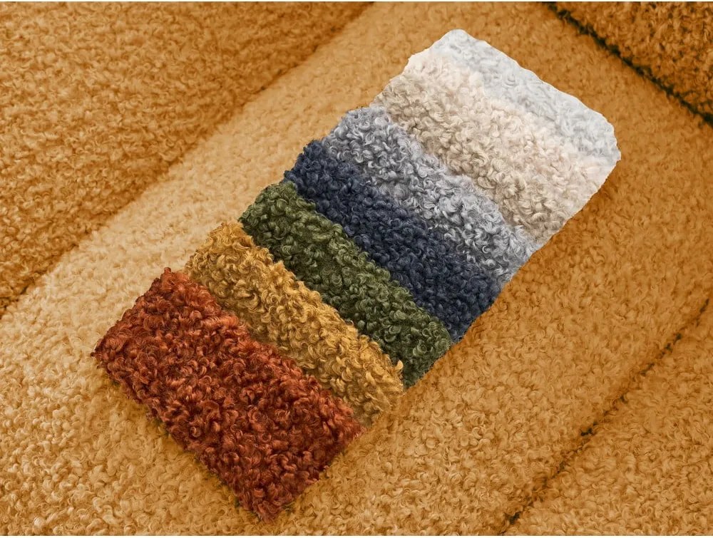 Divano color senape con rivestimento in bouclé 232 cm Hippolyte – Bobochic Paris