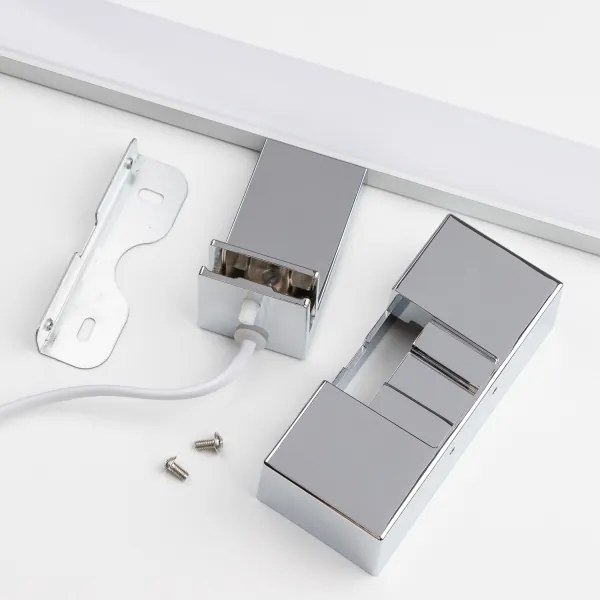 Brilagi - Specchio da bagno con luce LED VESTRA, 6W/230V, 30 cm, IP44, cromato