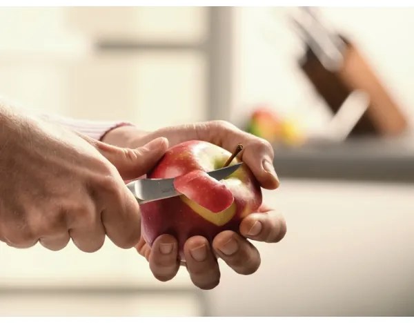 Wüsthof - Coltello da cucina per sbucciare CLASSIC 7 cm nero