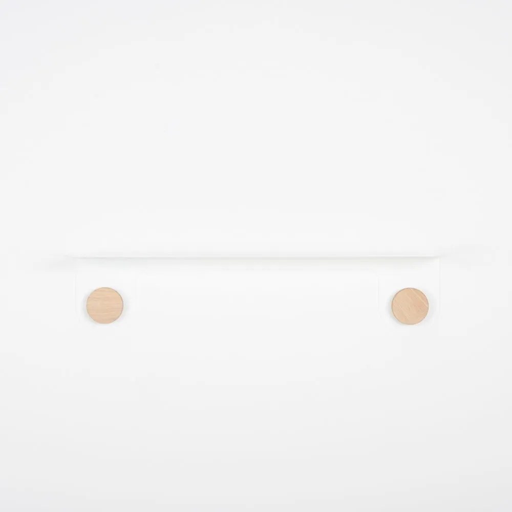 Mensola da parete in acciaio bianco con dettaglio in legno di quercia con 2 ganci , lunghezza 60 cm Hook - Gazzda