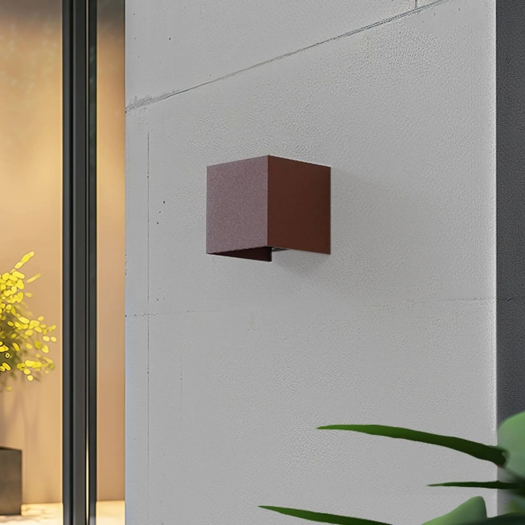 Lindby Smart LED applique da esterno Dara ruggine angolare CCT RGB Tuya Lindby, dimmerabile, Marrone / Ruggine, Plastica, Moderno