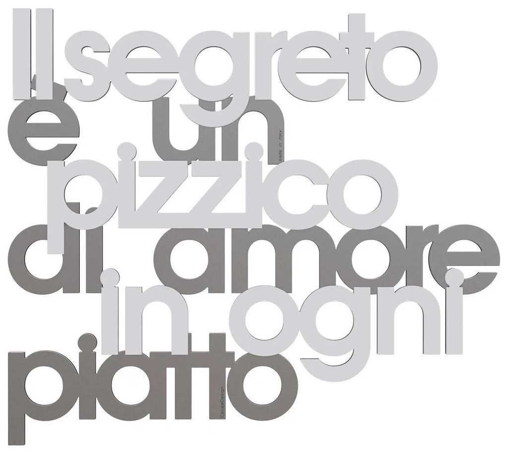 Callea Design Scritta da parete in legno "Il segreto è un pizzico..." -in varie colorazioni ALLUMINIO 48 x 42 cm