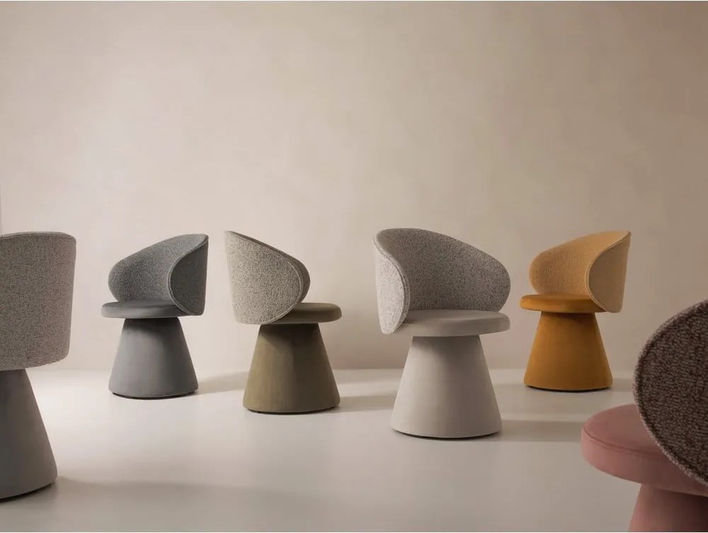 Poltrona grigio scuro con rivestimento in velluto Inez – Micadoni