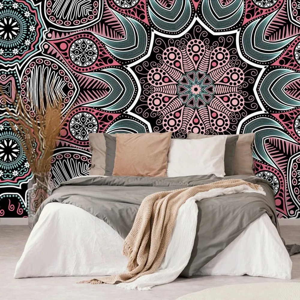 Carta da parati – Mandala indiano con motivo floreale