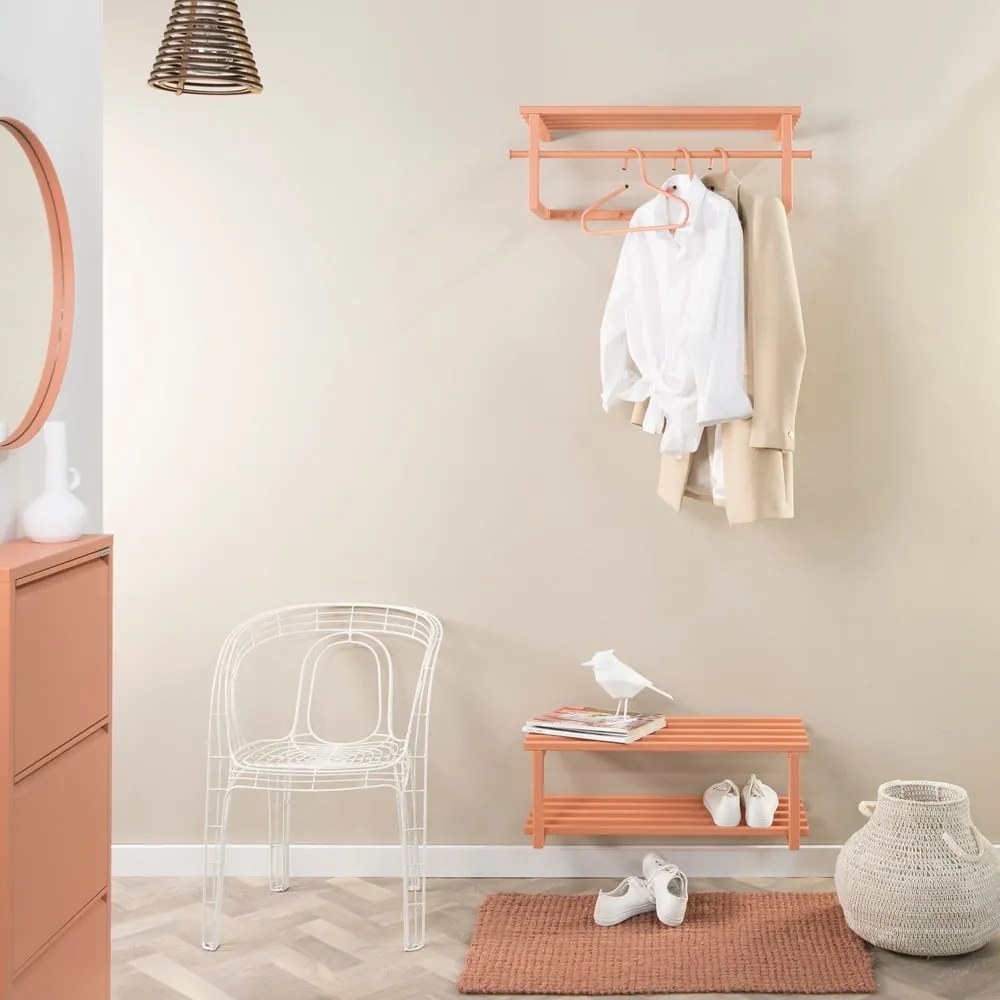 Attaccapanni da parete color salmone in metallo con scaffale 76 cm Marco – Spinder Design