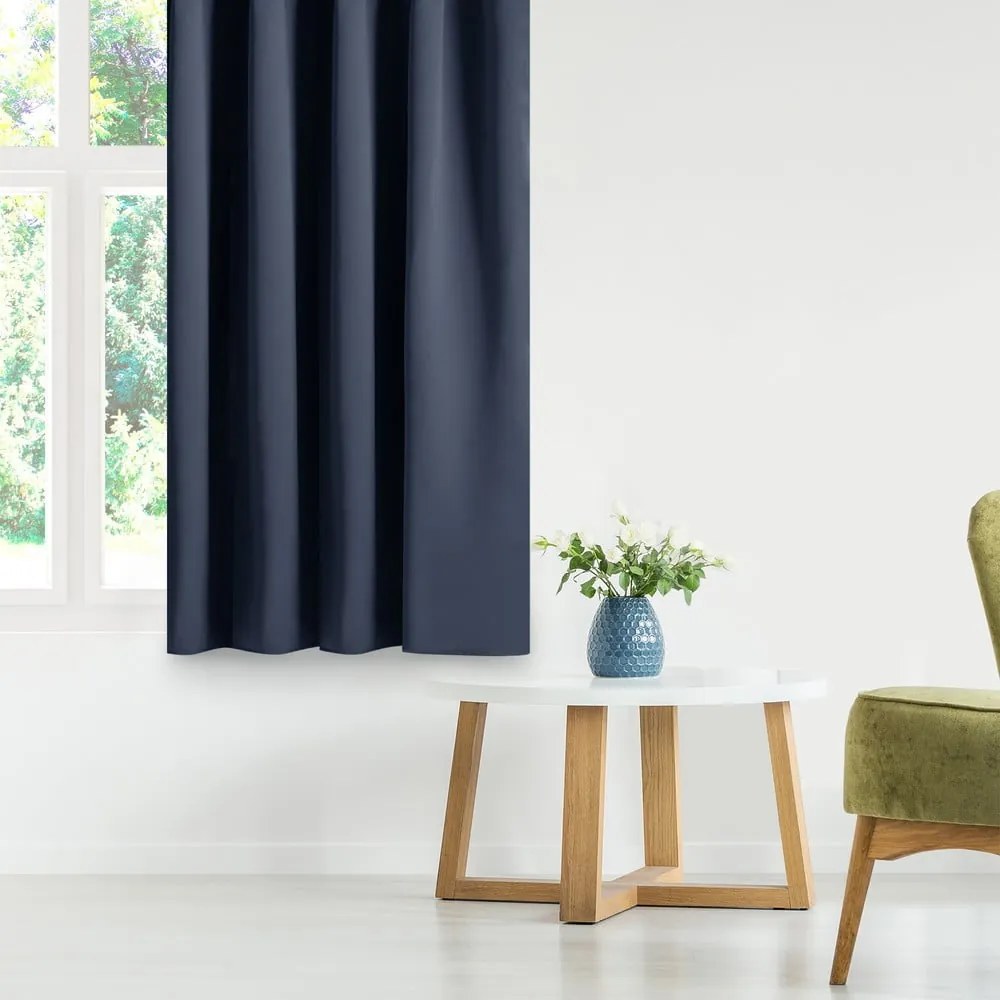 Tenda parzialmente oscurante blu scuro 140x245 cm Kierra – Restilo