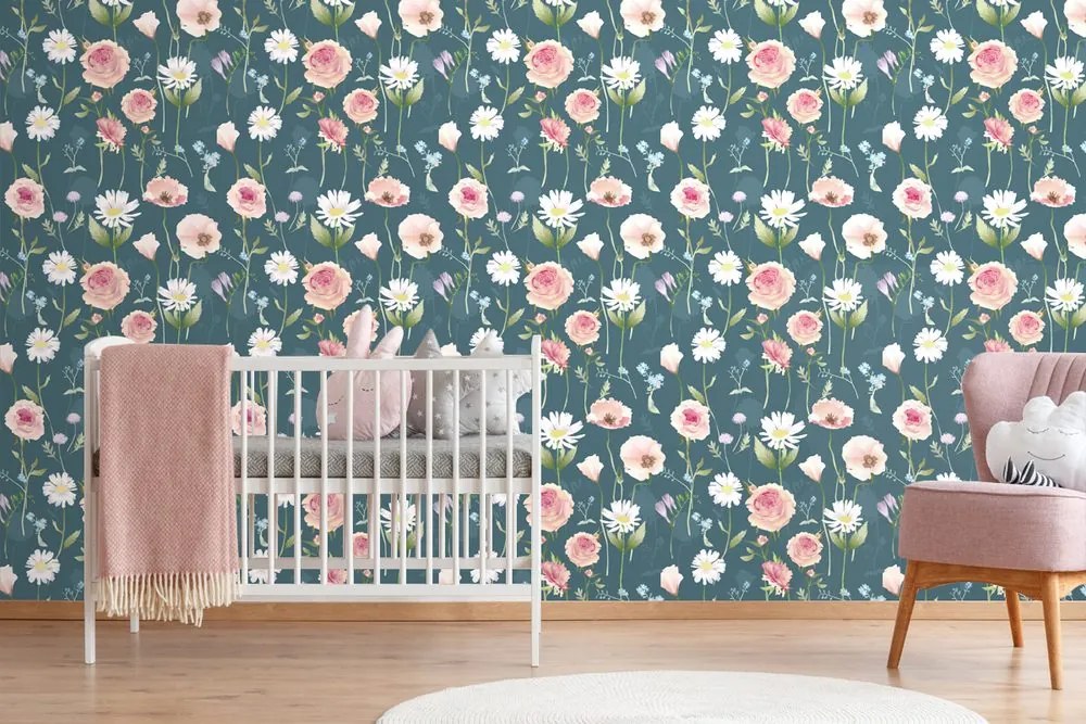 Carta da parati – Fiori romantici su sfondo blu