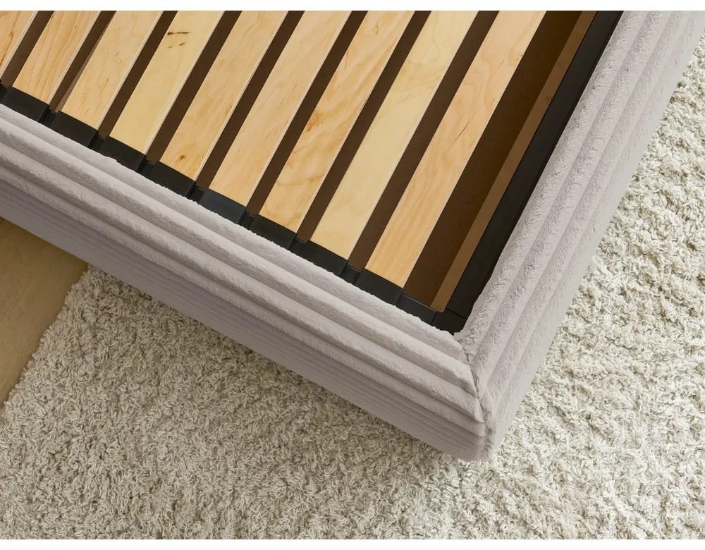 Letto matrimoniale beige imbottito con spazio contenitivo con griglia inclusa 180x200 cm Jade – Bobochic Paris