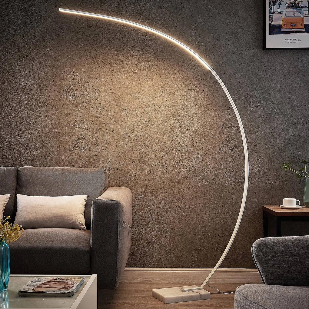 Lindby LED lampada da terra ad arco Kendra, bianco, alluminio, altezza 180cm