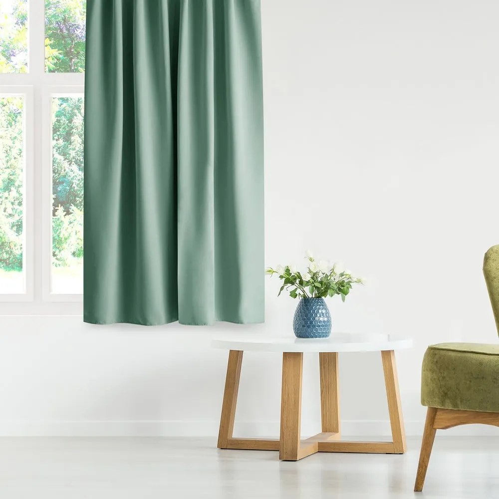 Tenda parzialmente oscurante verde chiaro 140x245 cm Kierra – Restilo