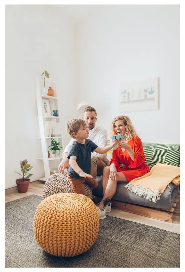 Poggiapiedi grigio con rivestimento in lavorato a maglia Jagger – Bonami Essentials