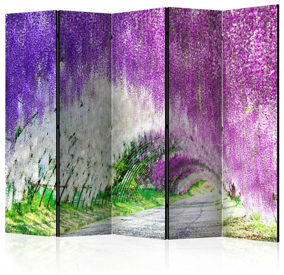 Paravento separè Giardino incantato II (5 parti) - paesaggio tra fiori viola
