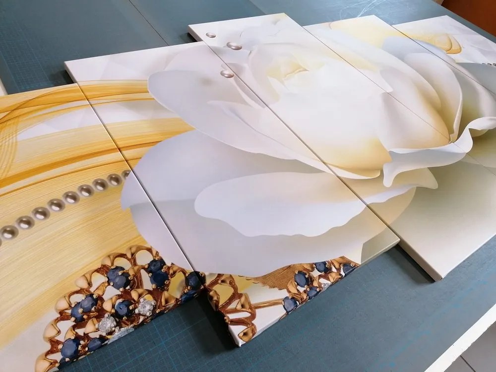 Quadri 5 pezzi – Rose lussuose con astrazione