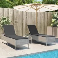 Lettino Prendisole 2 pz con Cuscini Grigio Chiaro in Polyrattan 3261592