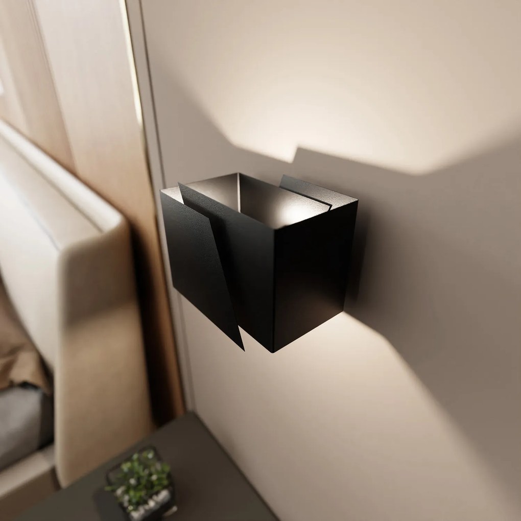 Applique Moderna 1 Luce Bjorn A Forma Geometrica In Acciaio Nero