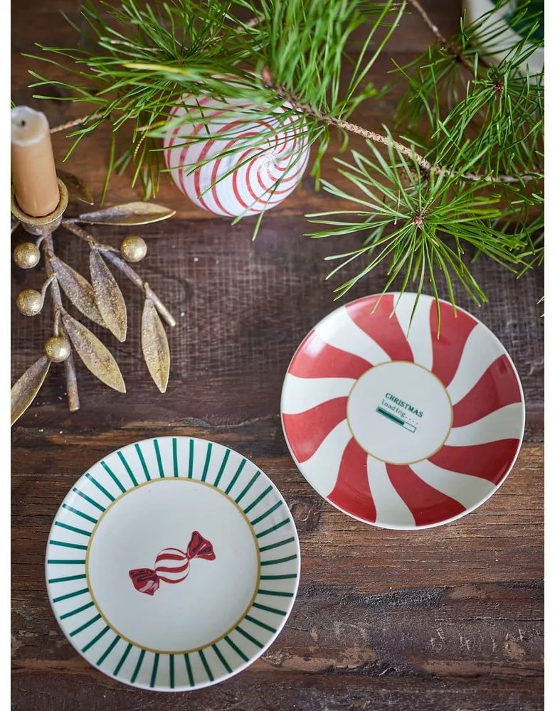Set di piatti da dolce rossi/color crema in gres a tema natalizio 2 pz ø 12,5 cm Yule – Bloomingville