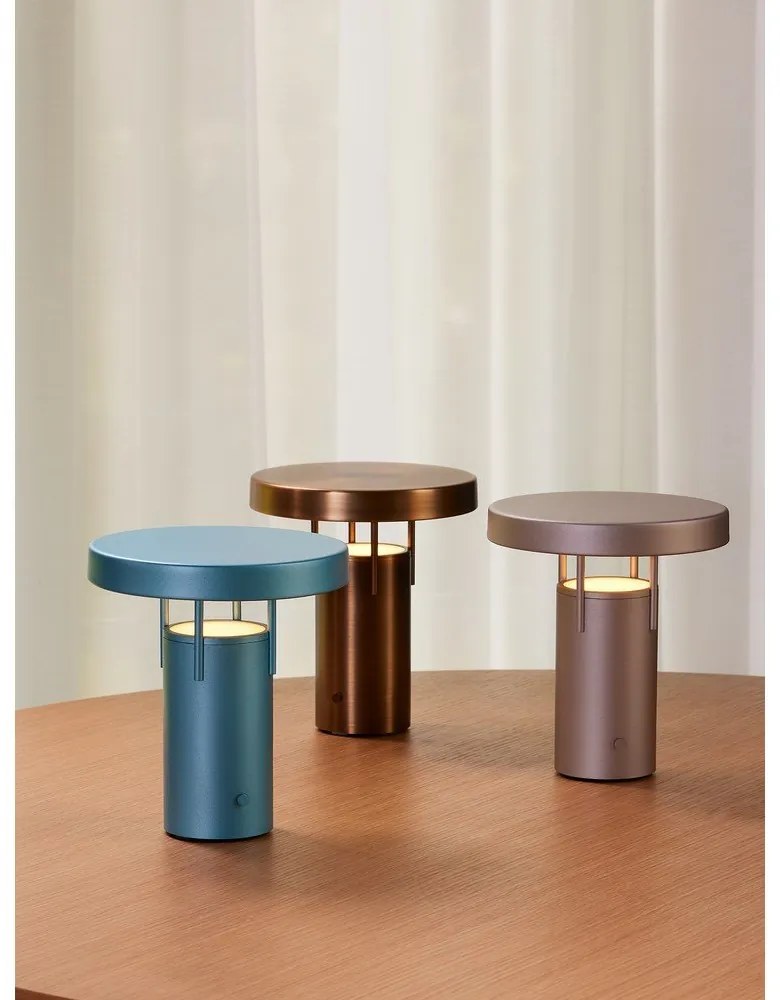 Lampada da tavolo dimmerabile a LED in bronzo (altezza 20 cm) BringMe - Hübsch