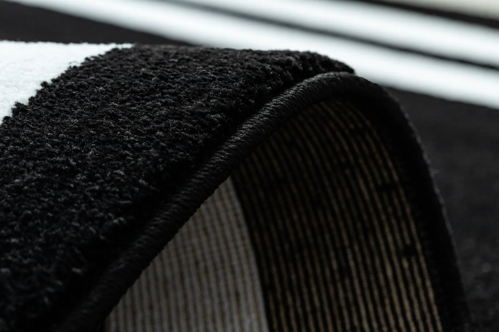 Tappeto HAMPTON Inquadrata nero - PRODOTTO DI SECONDO GRADO